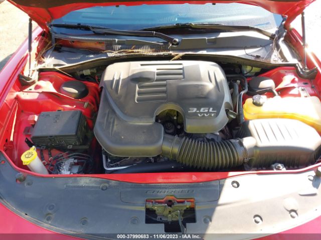2C3CDXHG8FH815776 Dodge Charger Sxt
