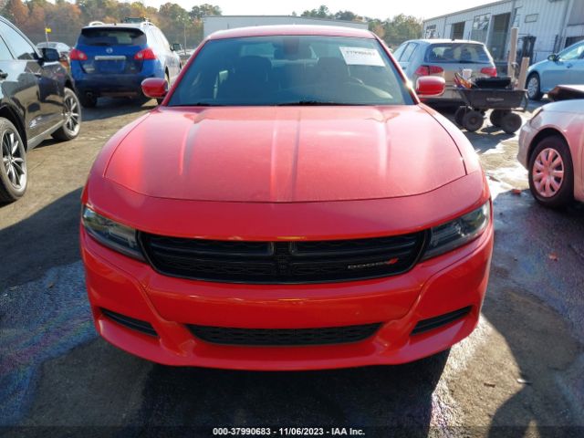 2C3CDXHG8FH815776 Dodge Charger Sxt