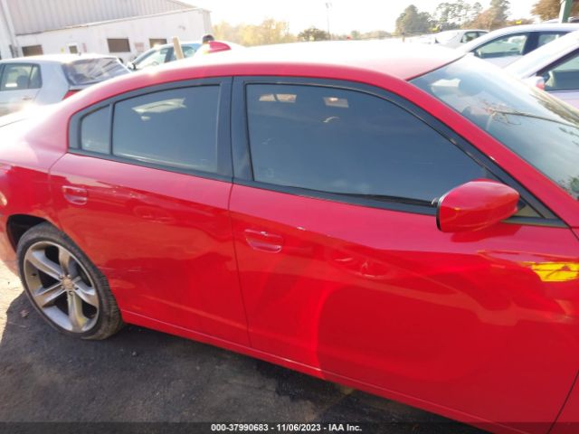 2C3CDXHG8FH815776 Dodge Charger Sxt