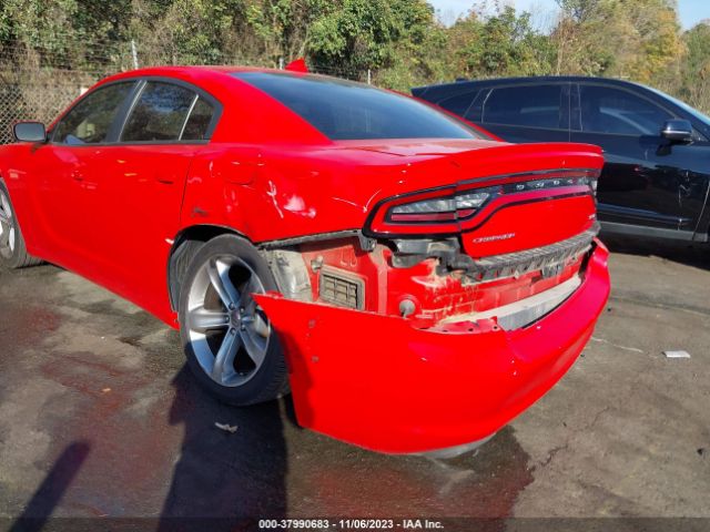 2C3CDXHG8FH815776 Dodge Charger Sxt
