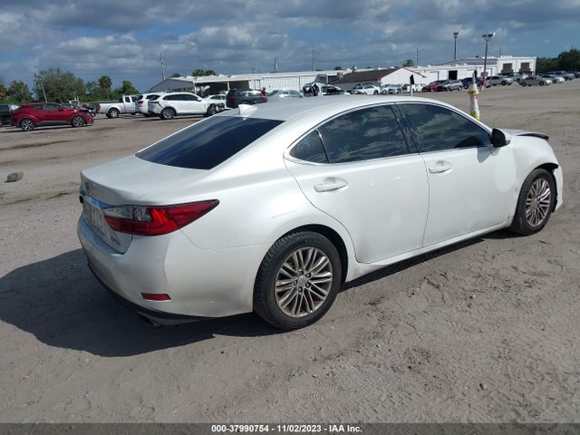 JTHBK1GG8G2216039 Lexus ES 350