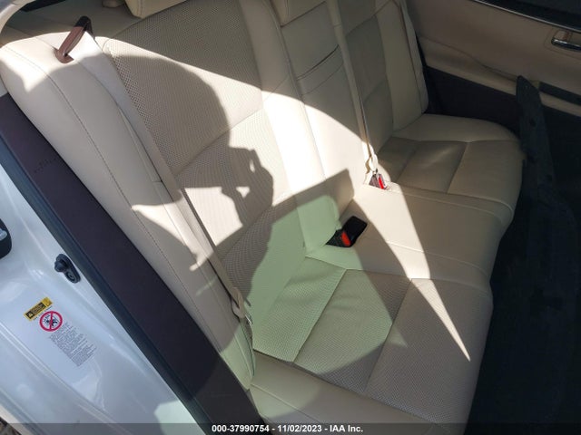 JTHBK1GG8G2216039 Lexus ES 350