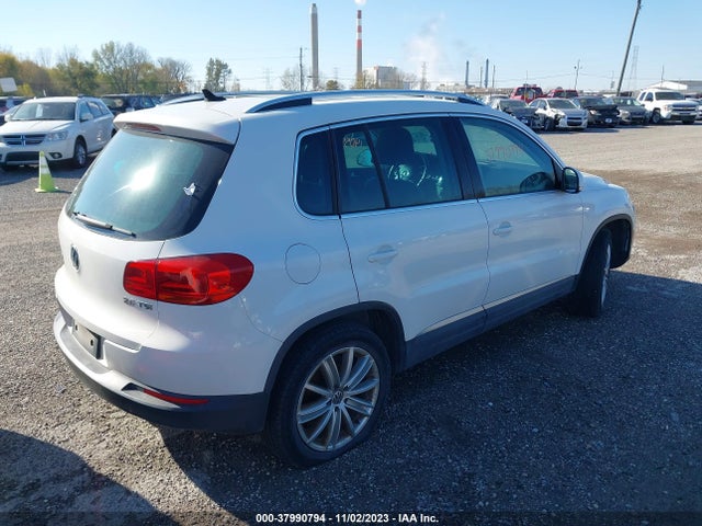 2012 VOLKSWAGEN TIGUAN SE VIN: WVGAV7AX3CW527859