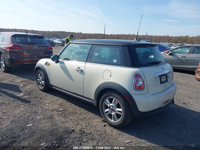 2013 MINI HARDTOP WMWSU3C58DT372581 Photo 2