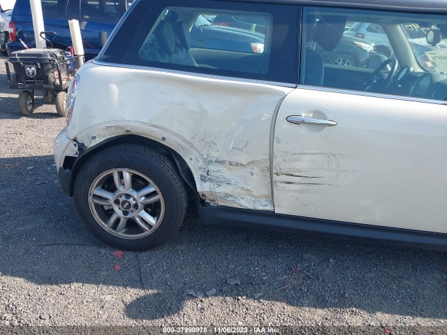 2013 MINI HARDTOP WMWSU3C58DT372581 Photo 5