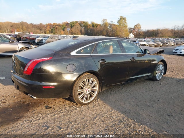 2013 JAGUAR XJ SAJWJ2GD4D8V50371 Photo 3