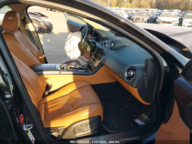 2013 JAGUAR XJ SAJWJ2GD4D8V50371 Photo 4