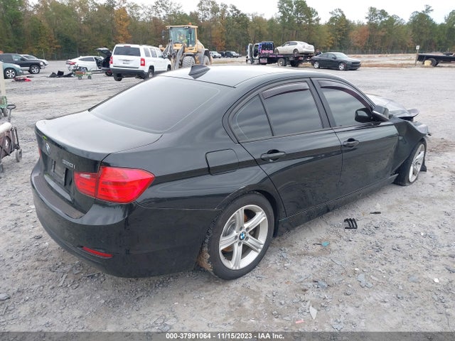 BMW 320i 2015 WBA3B1C54FP831390 Image 4