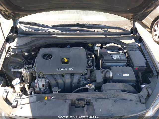2018 HYUNDAI ELANTRA SEL VIN: 5NPD84LF3JH312416