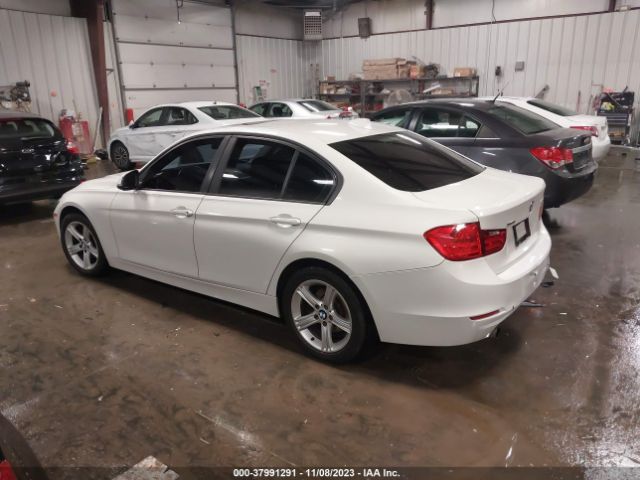 WBA3C3C55EPV90012 BMW 320i Xdrive