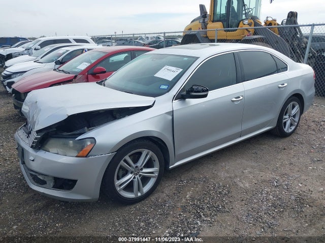 1VWBN7A34EC012652 Volkswagen Passat 2.0l Tdi Se