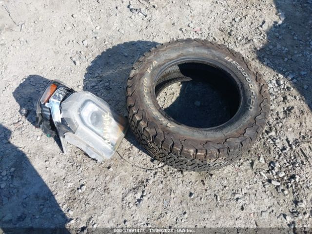 3GTU2MEC0JG284118 GMC Sierra 1500 Sle