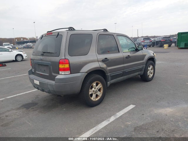 2005 FORD ESCAPE XLT VIN: 1FMYU93125DA10430