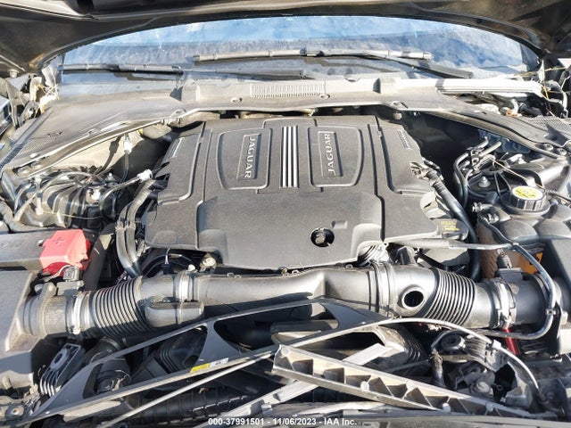 2016 JAGUAR XF SAJBK4BV6GCY12318 Photo 9