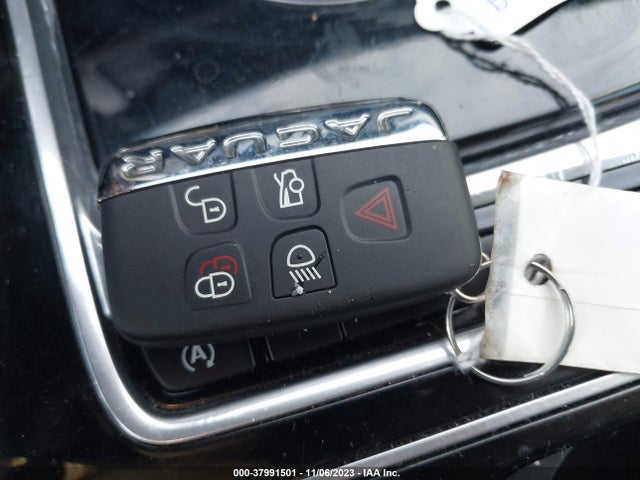 2016 JAGUAR XF SAJBK4BV6GCY12318 Photo 10