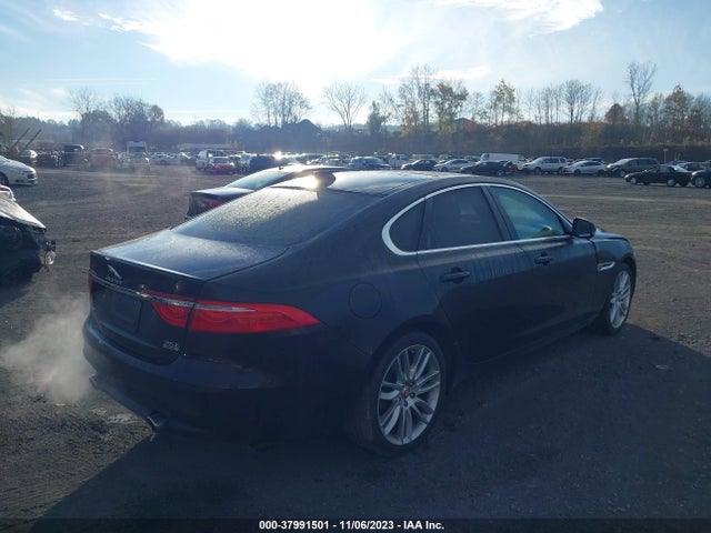 2016 JAGUAR XF SAJBK4BV6GCY12318 Photo 3