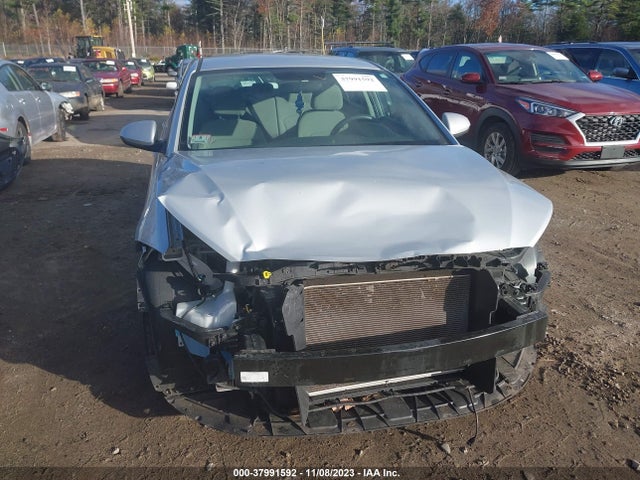 2018 HYUNDAI ELANTRA SEL VIN: 5NPD84LF7JH314105