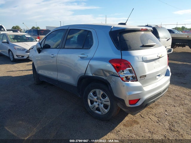 Chevrolet TRAX LS 2018 KL7CJKSB5JB722717 Image 3