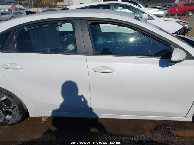 KIA Forte Lxs 2021 3KPF24AD6ME405547 Image 13