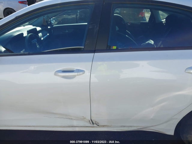 KIA Forte Lxs 2021 3KPF24AD6ME405547 Image 14