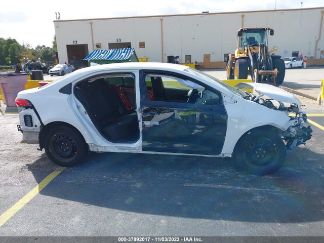 Toyota COROLLA LE 2020 5YFEPRAE0LP092902 Image 14