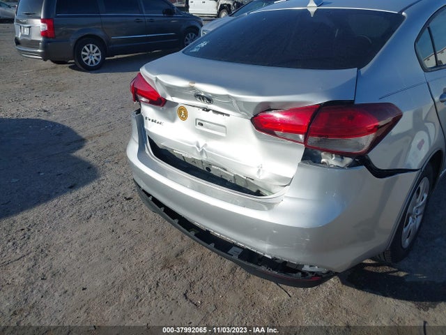 KIA FORTE LX 2017 3KPFK4A79HE036120 Image 6