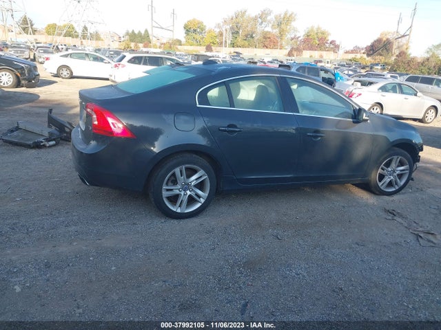 2015 VOLVO S60 T5 PREMIER VIN: YV126MFK3F1355572