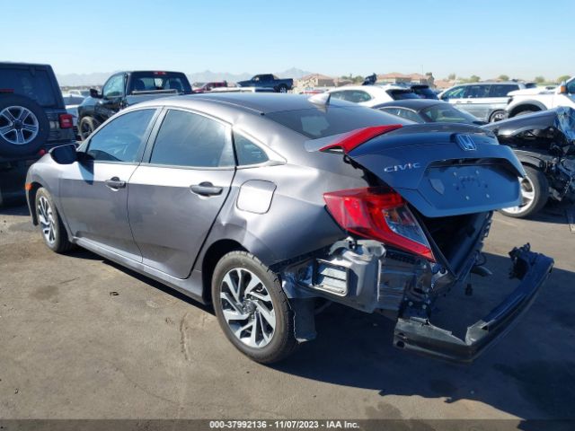 19XFC2F77JE017081 Honda Civic Sedan Ex