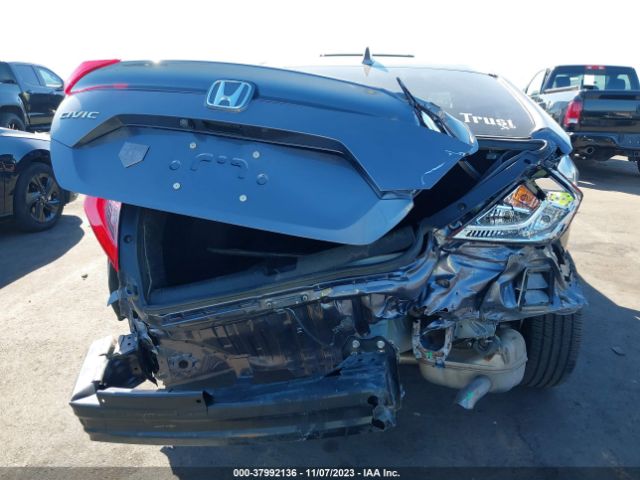 19XFC2F77JE017081 Honda Civic Sedan Ex