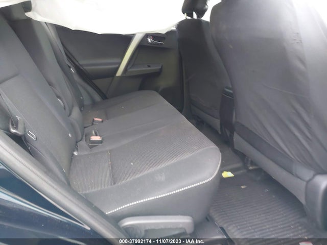 2017 TOYOTA RAV4 XLE VIN: 2T3RFREVXHW575339