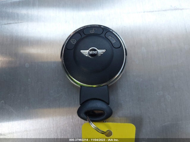 2011 MINI COOPER S WMWSV3C57BTY11201 Photo 10