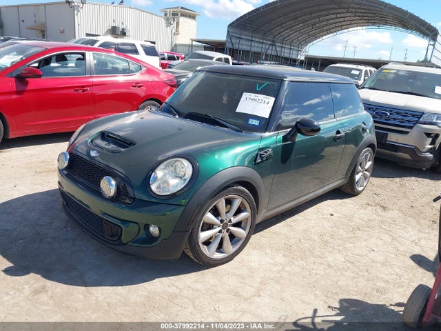 2011 MINI COOPER S WMWSV3C57BTY11201 Photo 1