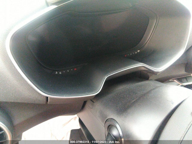 TRUC5AFV2G1023510 Audi Tt 2.0t