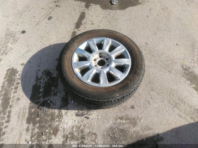 2011 BUICK ENCLAVE 1XL VIN: 5GAKVBED5BJ318180