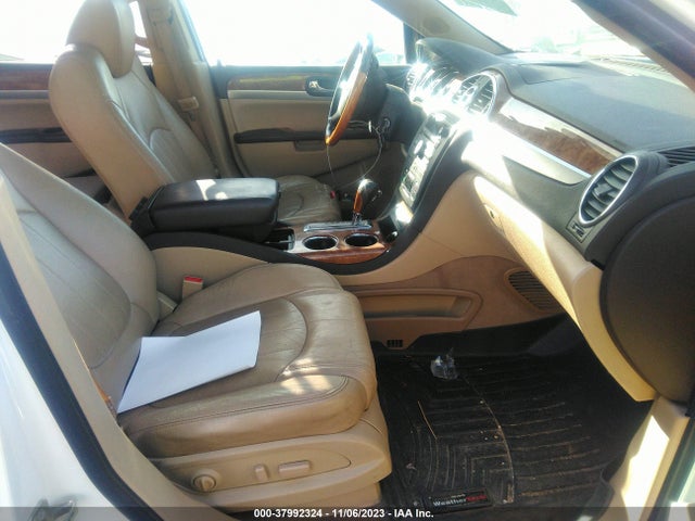 2011 BUICK ENCLAVE 1XL VIN: 5GAKVBED5BJ318180