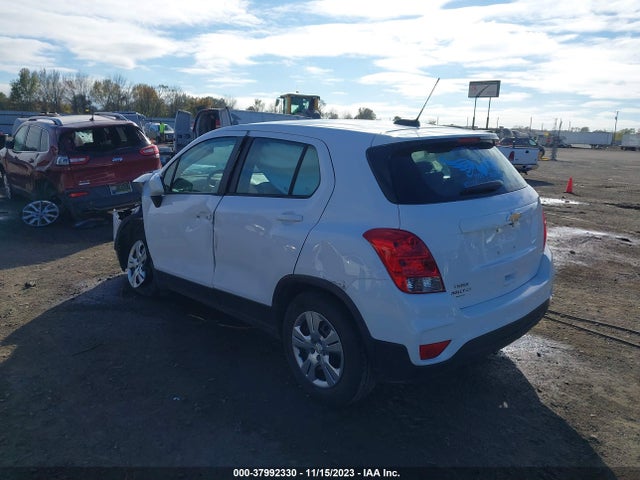 Chevrolet TRAX LS 2018 3GNCJKSB5JL348022 Image 3