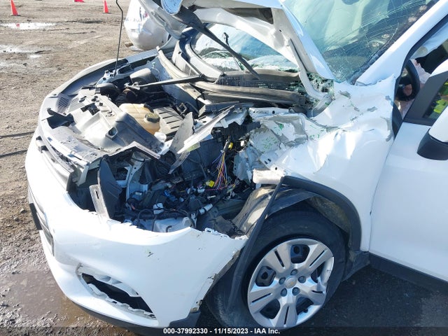 Chevrolet TRAX LS 2018 3GNCJKSB5JL348022 Image 6