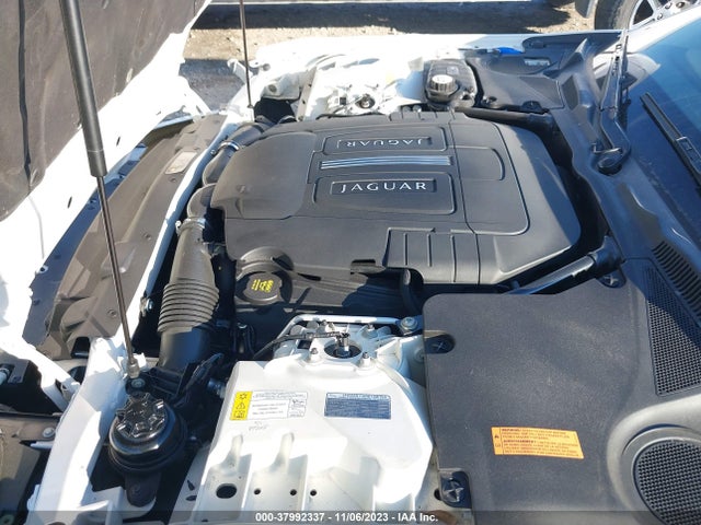 2010 JAGUAR XK SAJWA4GB3ALB36648 Photo 9