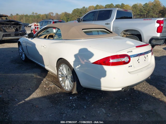 2010 JAGUAR XK SAJWA4GB3ALB36648 Photo 2