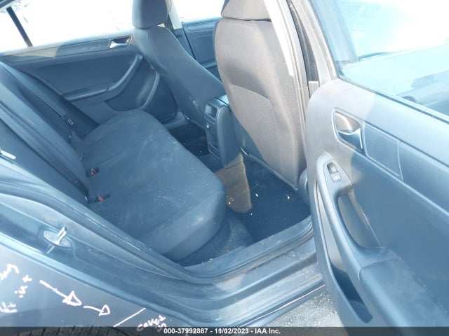 3VW2K7AJ6FM316931 Volkswagen Jetta Sedan 2.0l S