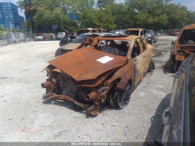 3FA6P0T93GR231765 Ford FUSION SE