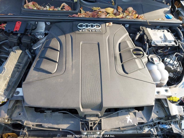 Audi Q7 3.0t Premium 2018 WA1LAAF75JD041801 Image 10