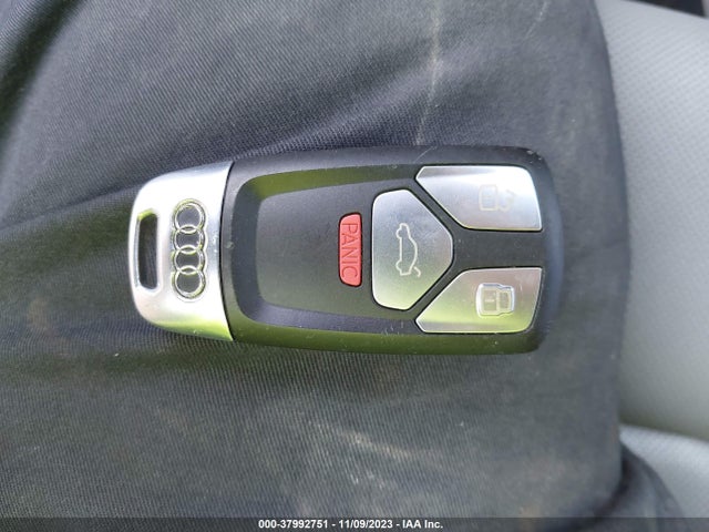 Audi Q7 3.0t Premium 2018 WA1LAAF75JD041801 Image 11