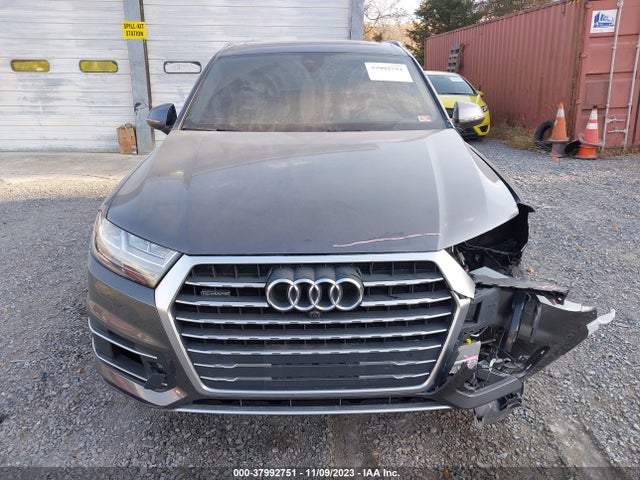 Audi Q7 3.0t Premium 2018 WA1LAAF75JD041801 Image 13