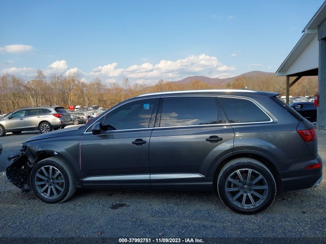 Audi Q7 3.0t Premium 2018 WA1LAAF75JD041801 Image 15