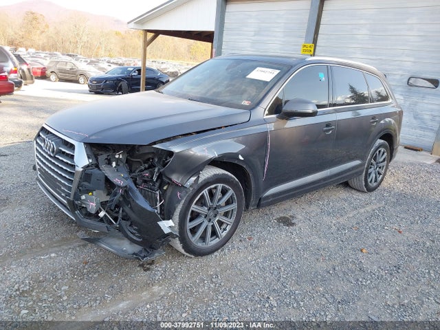 Audi Q7 3.0t Premium 2018 WA1LAAF75JD041801 Image 2