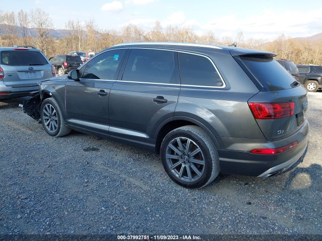 Audi Q7 3.0t Premium 2018 WA1LAAF75JD041801 Image 3