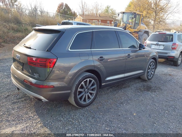 Audi Q7 3.0t Premium 2018 WA1LAAF75JD041801 Image 4