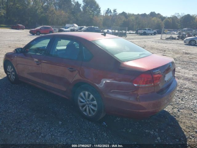 1VWAT7A39FC075071 Volkswagen Passat 1.8t Wolfsburg Edition