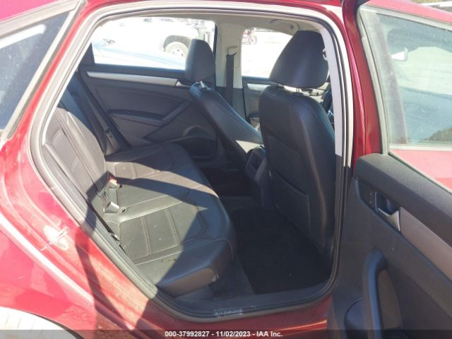 1VWAT7A39FC075071 Volkswagen Passat 1.8t Wolfsburg Edition